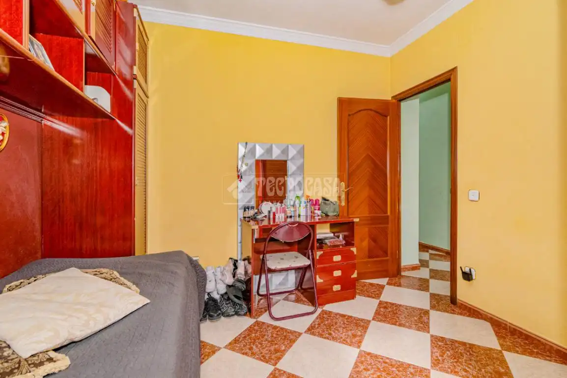 Habitación de Piso en venta en Lucena con Aire acondicionado, Amueblado y Balcón