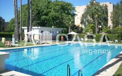 Swimming pool of Flat for sale in Mairena del Aljarafe  with Air Conditioner and Balcony