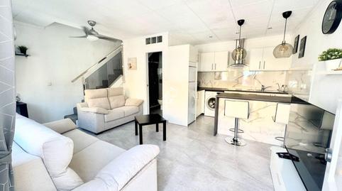 Foto 2 de Casa adosada de lloguer a San Fulgencio, Alicante