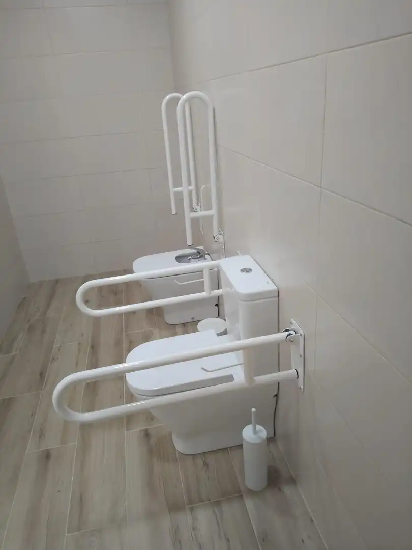 Bathroom of Study for rent in Levante