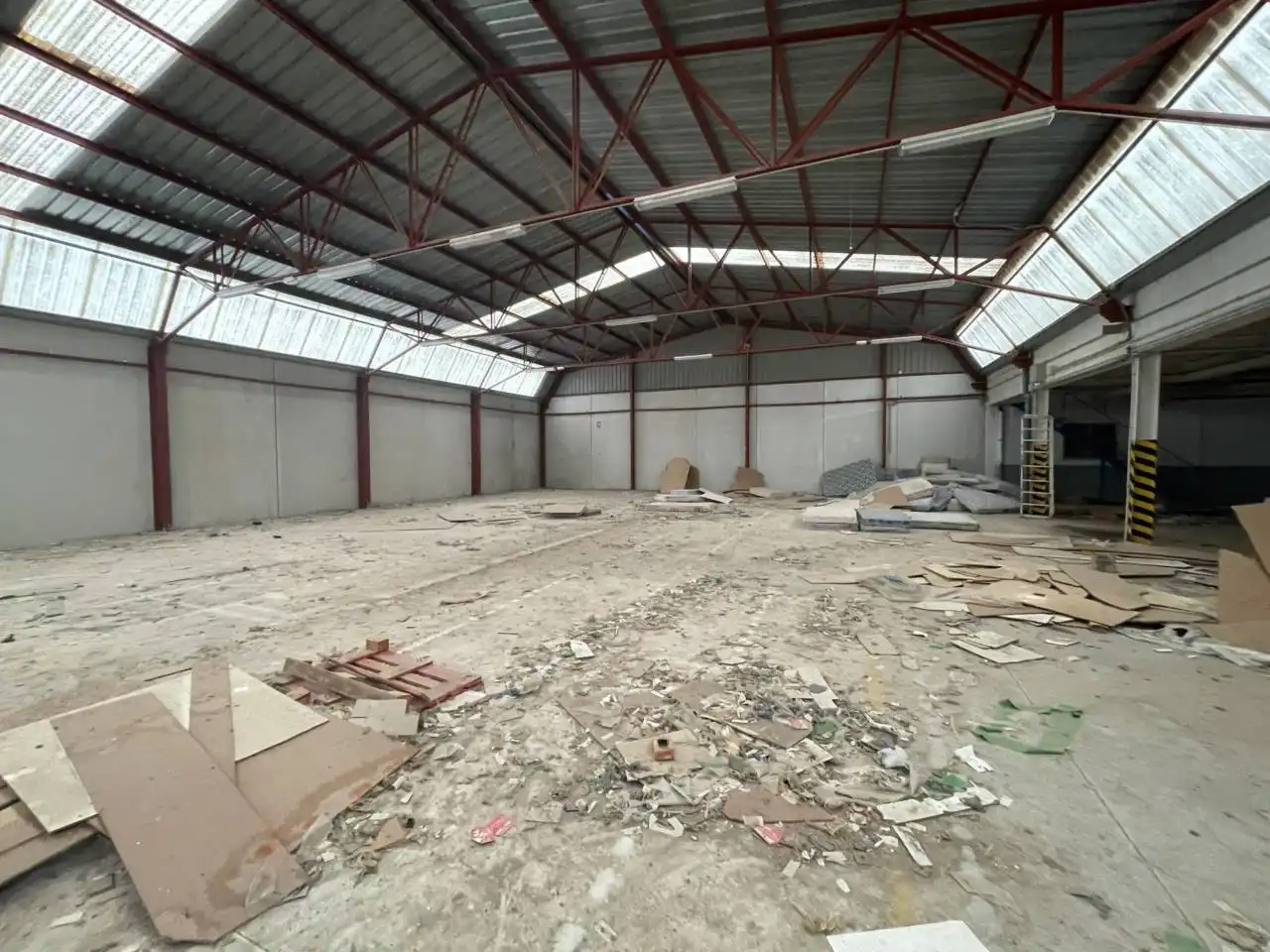 Industriegebäude zum Verkauf in Mula, imagen 6