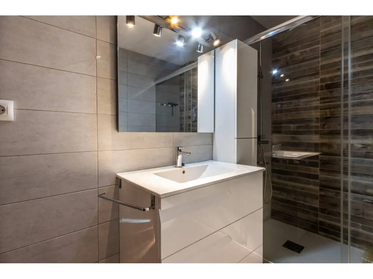 House with garden for sale in Calle ESCOLA PIA, imagen 33