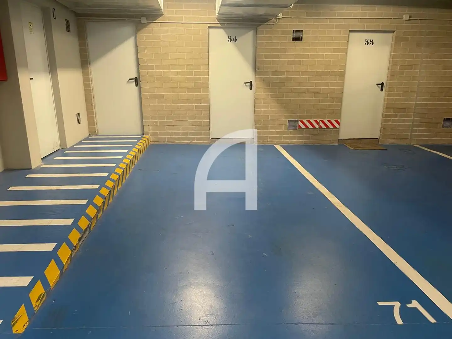 Parking de Piso en venta en Terrassa con Aire acondicionado, Calefacción y Terraza