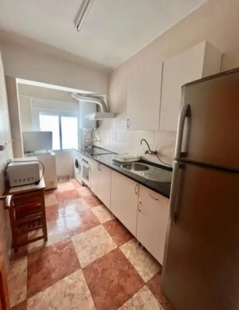 Flat with lift to rent in Calle Muñices 15