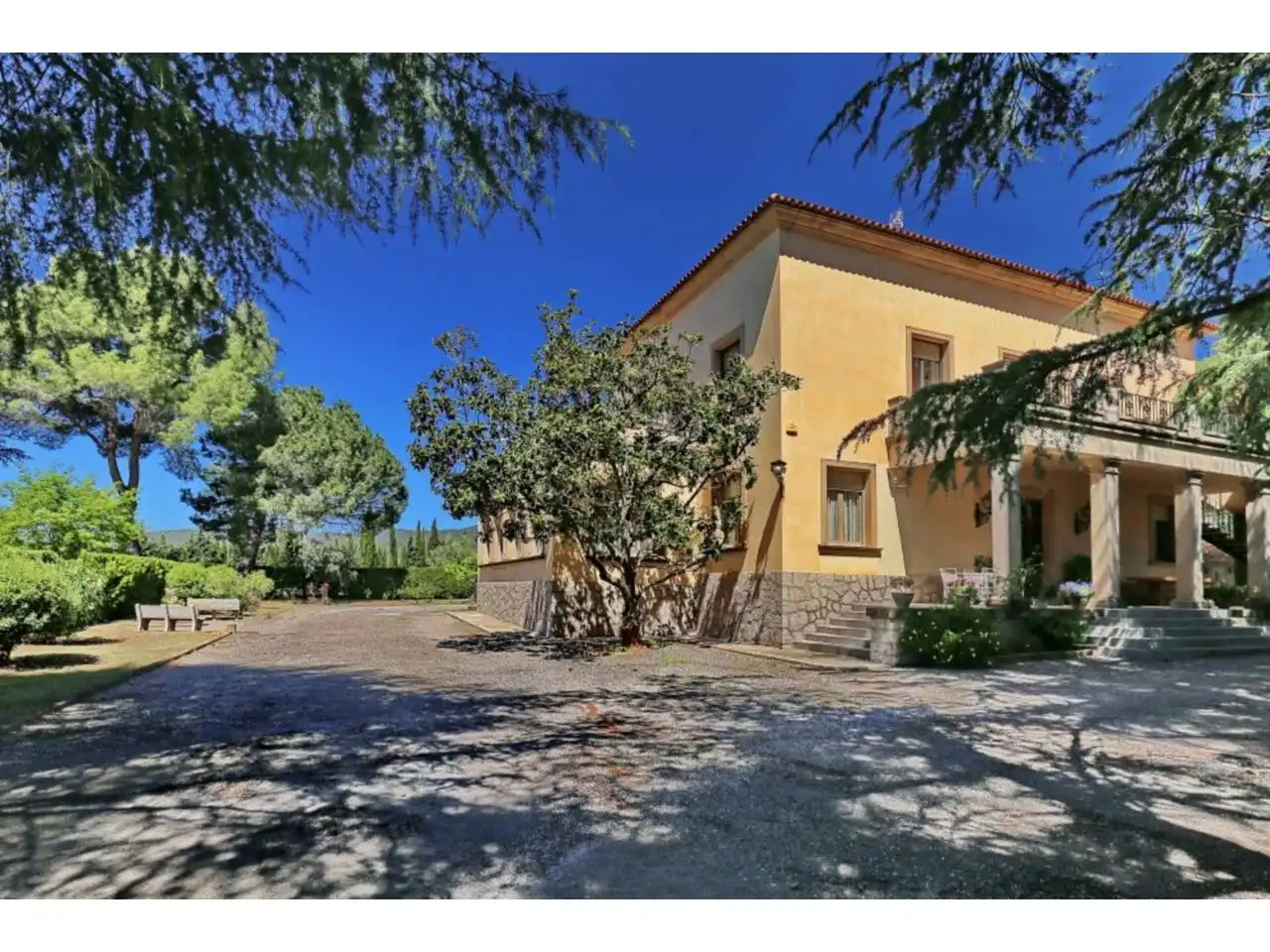 Außenansicht von Haus oder Chalet zum Verkauf in Matadepera mit Heizung, Privatgarten und Schwimmbad