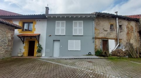 Foto 2 de Casa adosada en venda a Barrio Rodezas, 3, Udías, Cantabria
