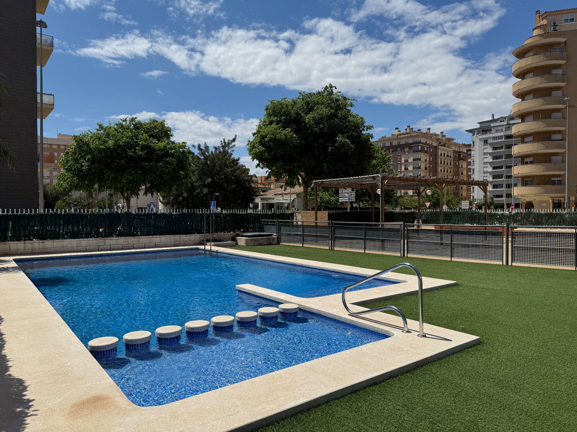 Piscina de Pis de lloguer en Castellón de la Plana / Castelló de la Plana amb Aire condicionat, Calefacció i Parquet