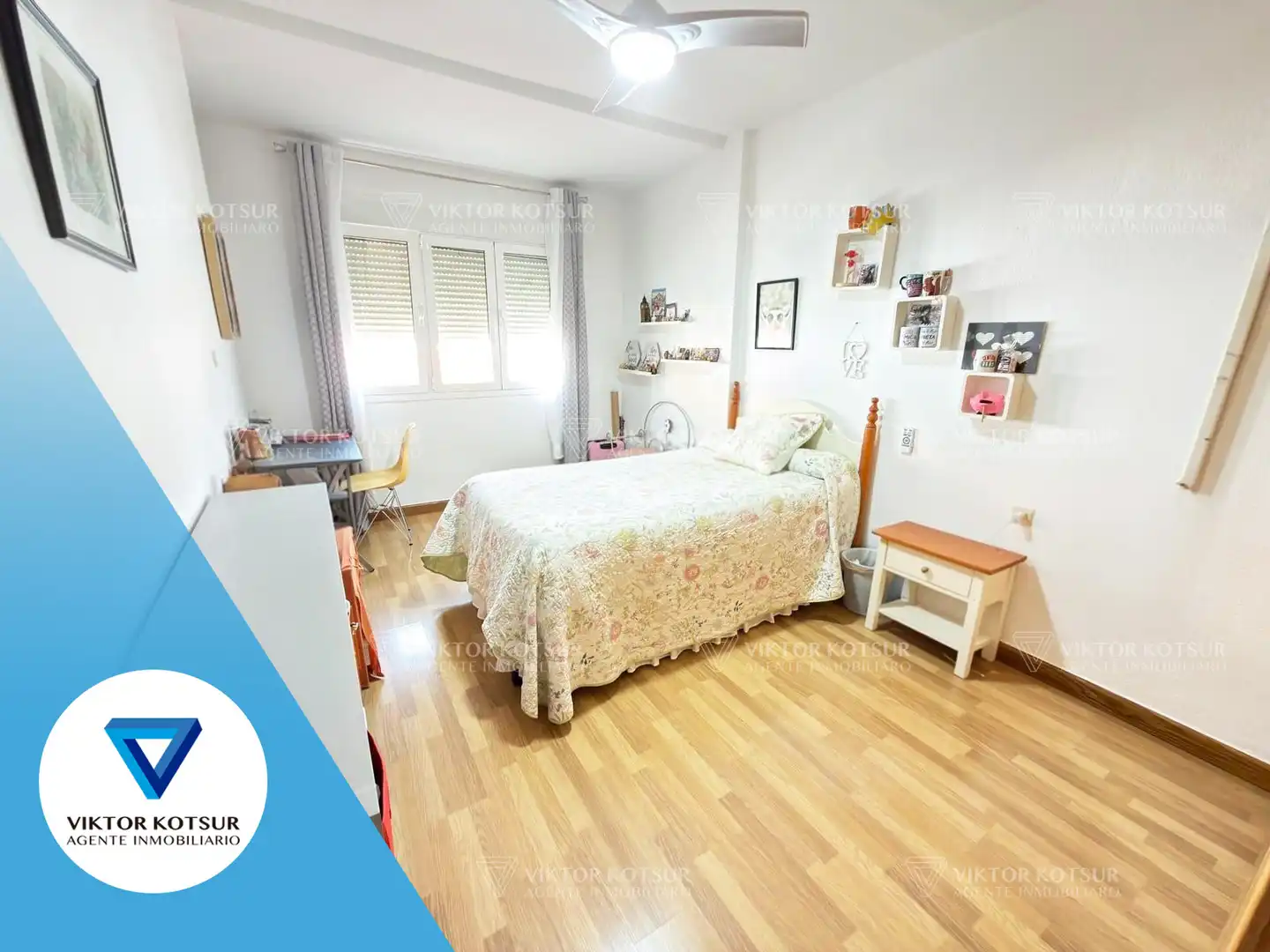 Bedroom of Detached homes for sale in Roquetas de Mar  with Air Conditioner, Terrace and Storage room