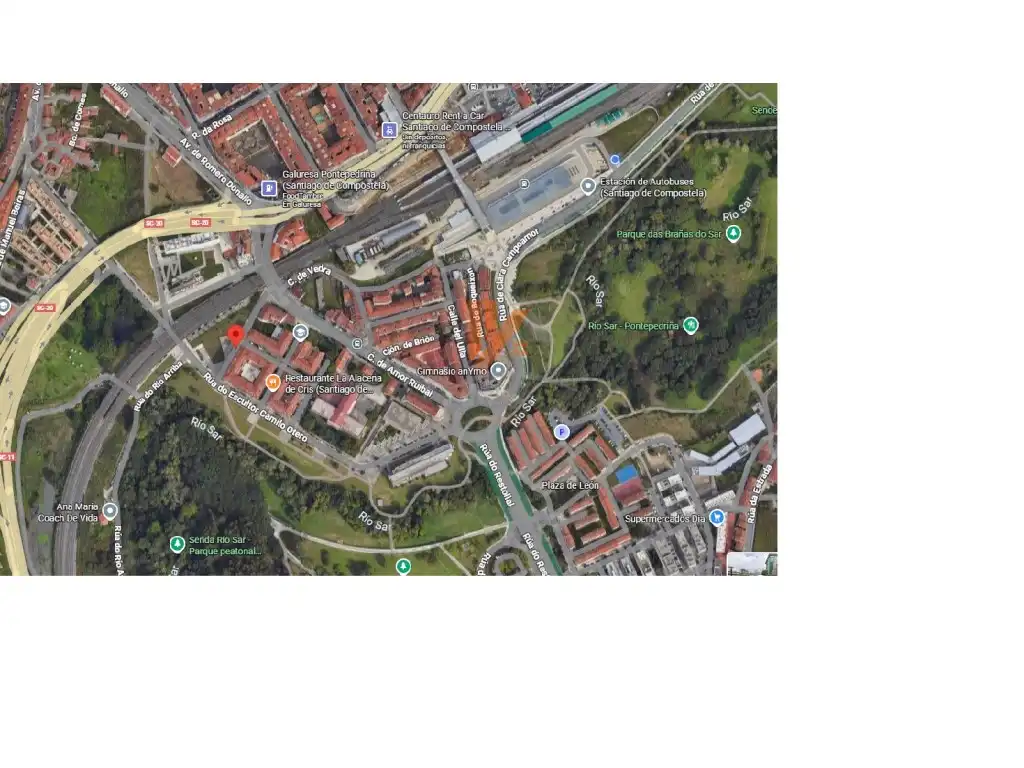 Vista exterior de Garatge en venda en Santiago de Compostela 