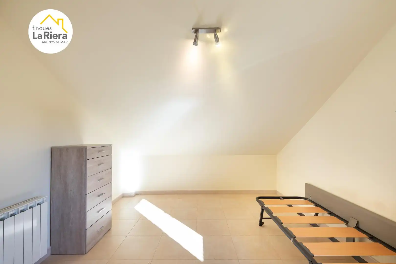 Habitación de Casa o chalet en venta en Arenys de Mar con Aire acondicionado, Calefacción y Jardín privado