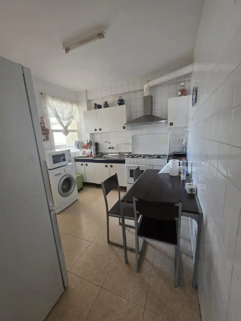 Kitchen of Flat for rent in Ferrol  with Furnished, Oven and Washing machine