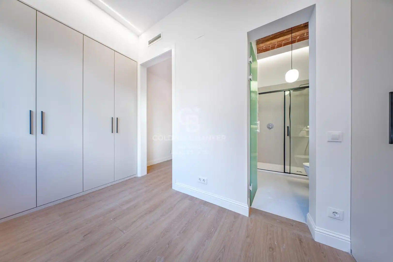 Habitación de Piso en venta en Barcelona con Aire acondicionado, Calefacción y Balcón