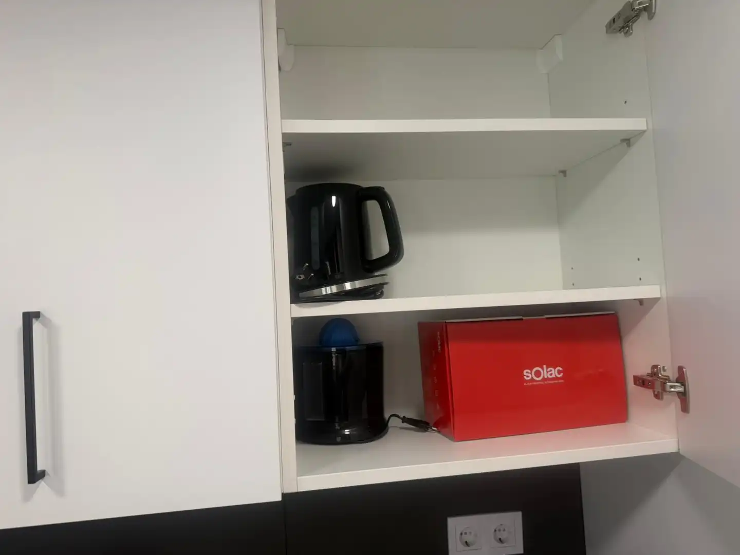 Kitchen of Flat for share in Madrid  with Heating, Furnished and Washing machine