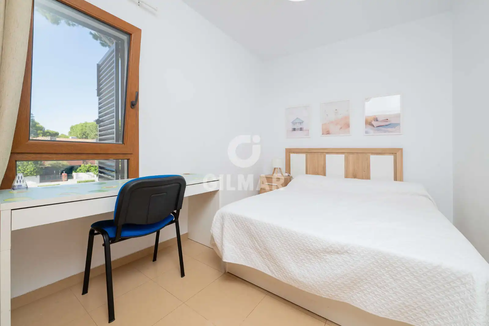 Bedroom of Detached homes for sale in Chiclana de la Frontera  with Private garden, Swimming Pool and Furnished