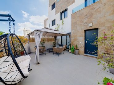Maison mitoyenne avec balcon à vendre à Orihuela Costa