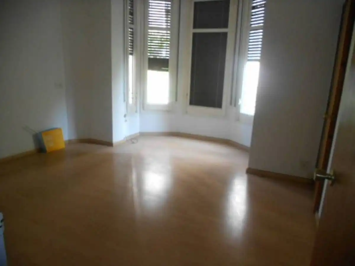 Office space to rent in Centre - Passeig i Rodalies