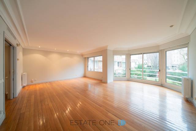 Piso en Alquiler en Calle del Abedul en Nueva España