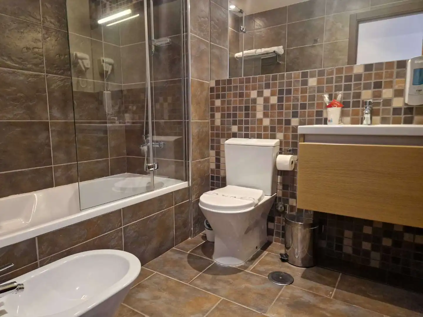 Badezimmer von Gebäude zum Verkauf in Brión
