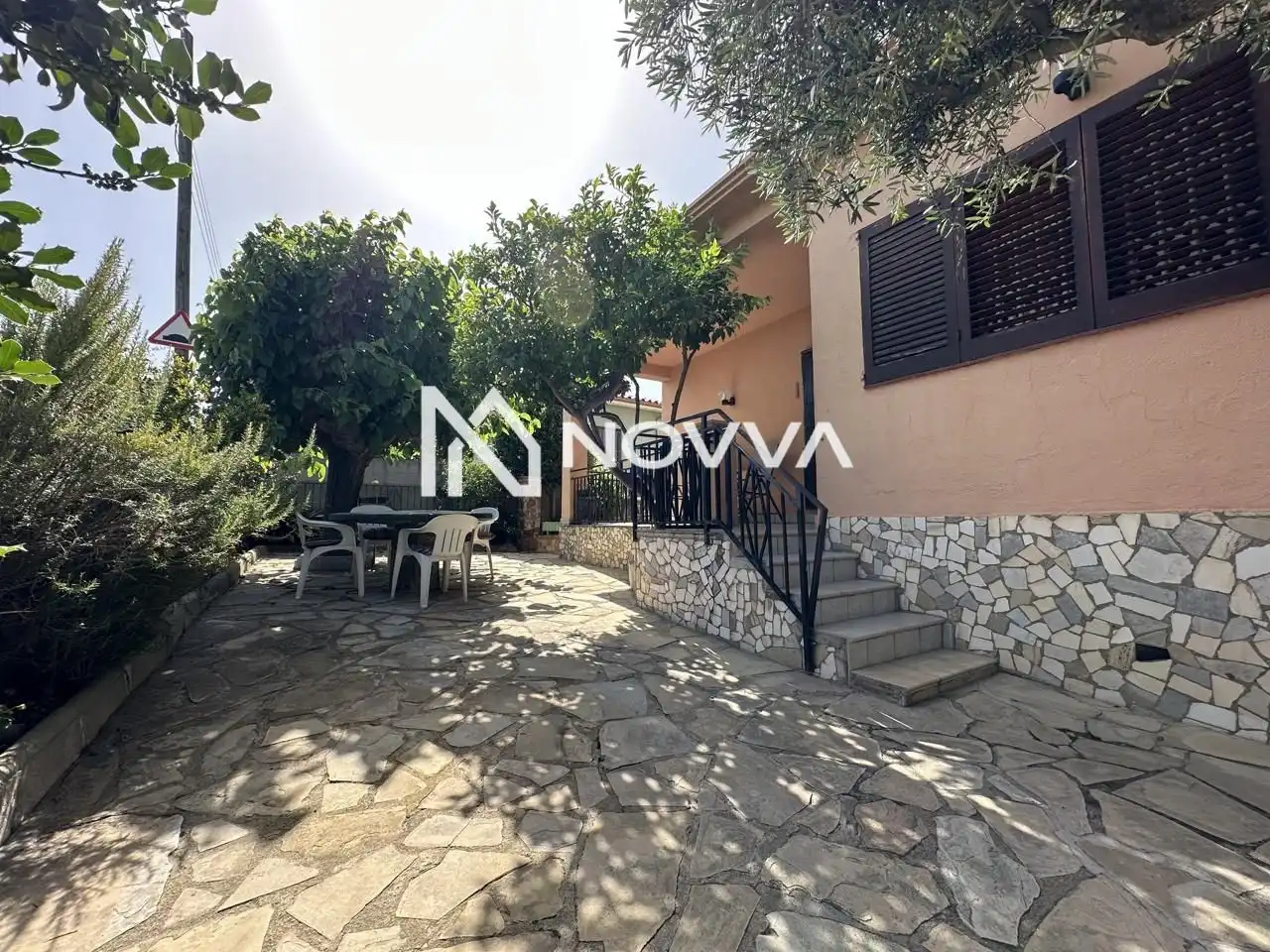 Vista exterior de Casa o xalet en venda en Palafolls amb Jardí privat