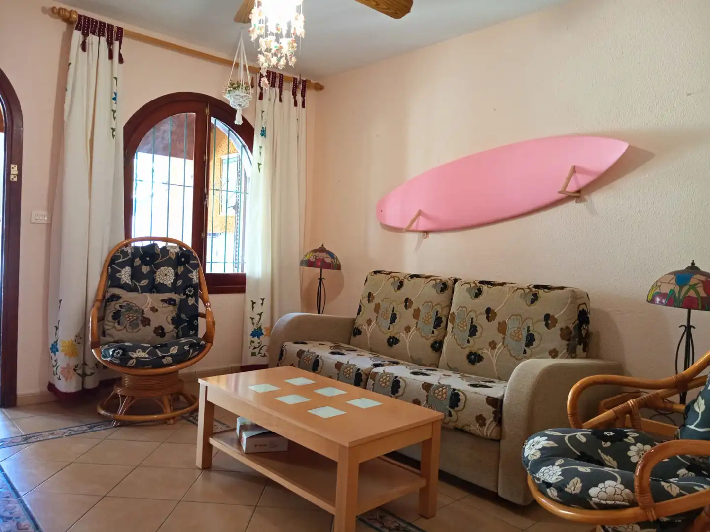 Sala d'estar de Casa adosada en venda en San Javier amb Jardí privat, Traster i Moblat