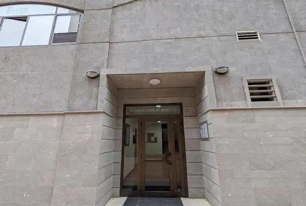 Oficina en venda a Avenida Rafael Cabrera, 9, Triana