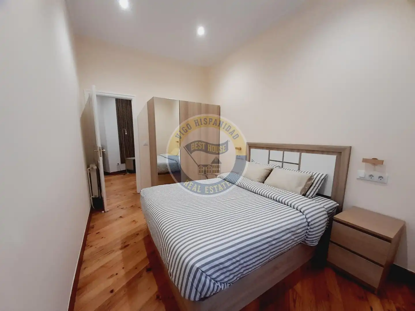 Habitación de Piso en venta en Vigo  con Amueblado