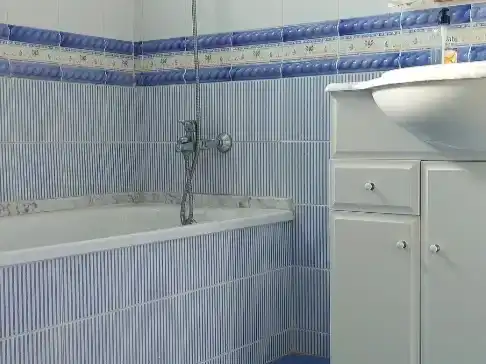 Badezimmer von Wohnungen zur Miete in La Curva