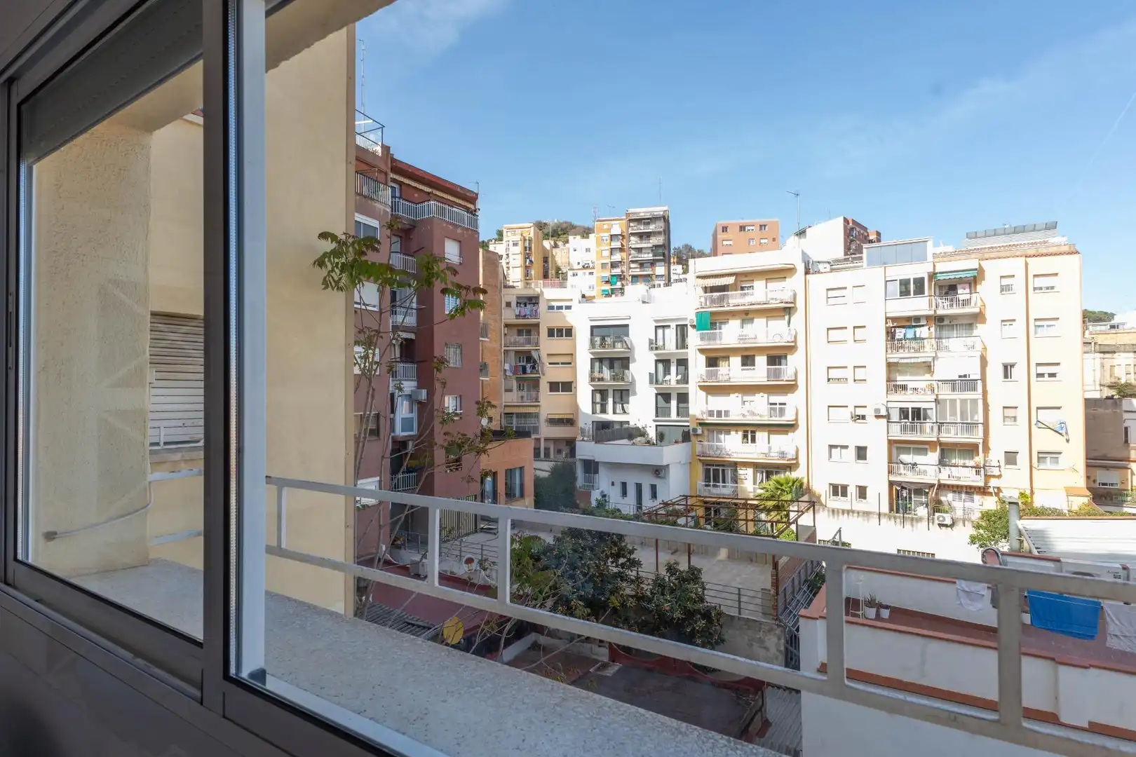 Terrassa de Pis en venda en Barcelona amb Calefacció i Moblat