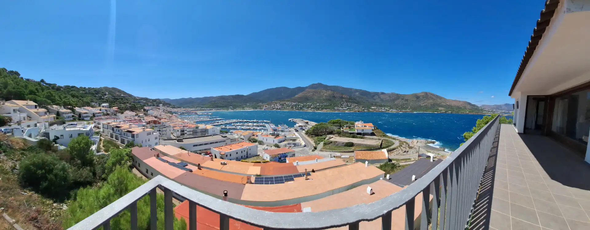 Vista exterior de Casa o xalet en venda en El Port de la Selva amb Terrassa i Balcó