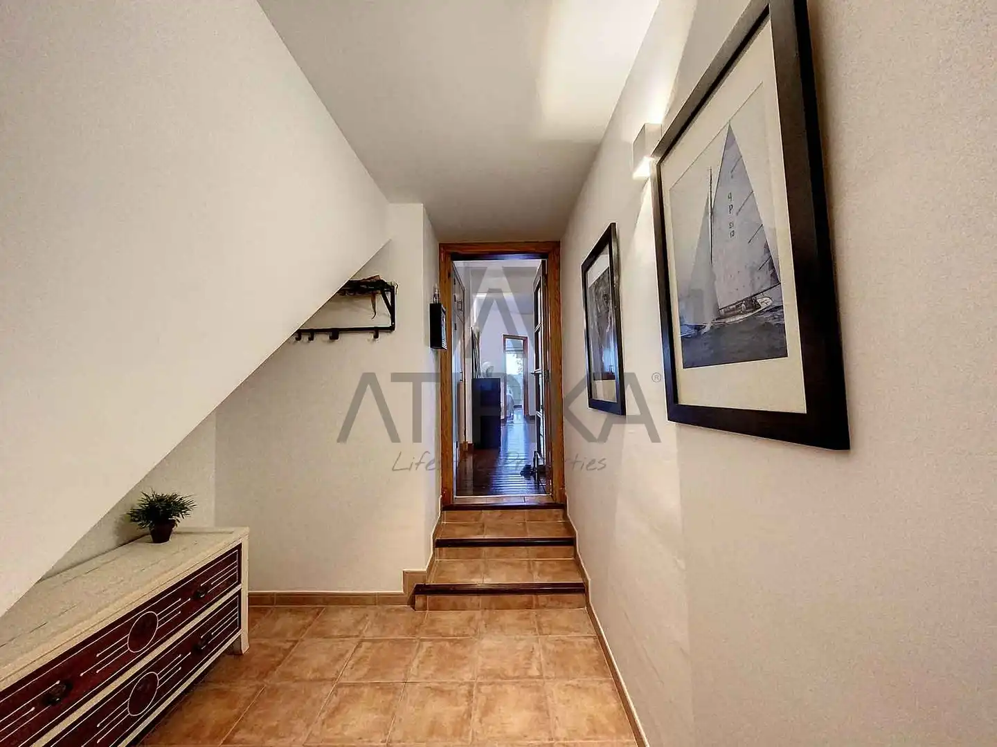 Wohnung zum Verkauf in Sant Lluís mit Klimaanlage, Terrasse und Möbliert
