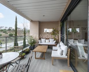 Terrassa de Apartament en venda en La Moraleja amb Aire condicionat, Calefacció i Terrassa