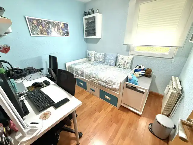 Habitación de Piso en venta en Madrid con Aire acondicionado, Calefacción y Jardín privado