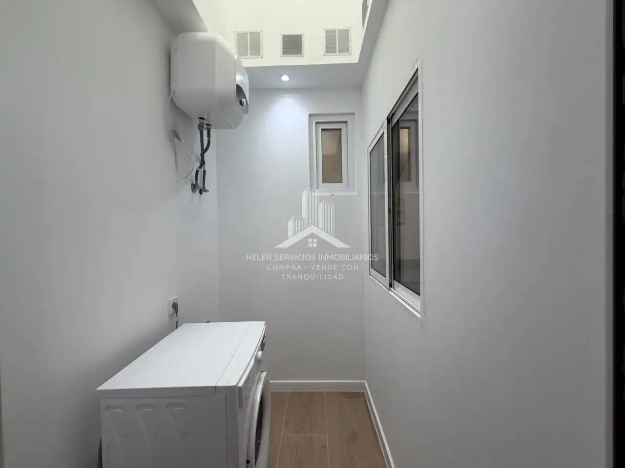 Study for rent in Calle Mare de Déu del Roser, Avenida Alemania-Italia