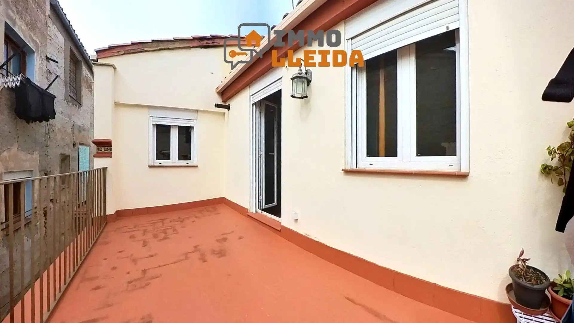 Exterior view of Detached homes for sale in Camarasa  with Terrace, Storage room and Furnished