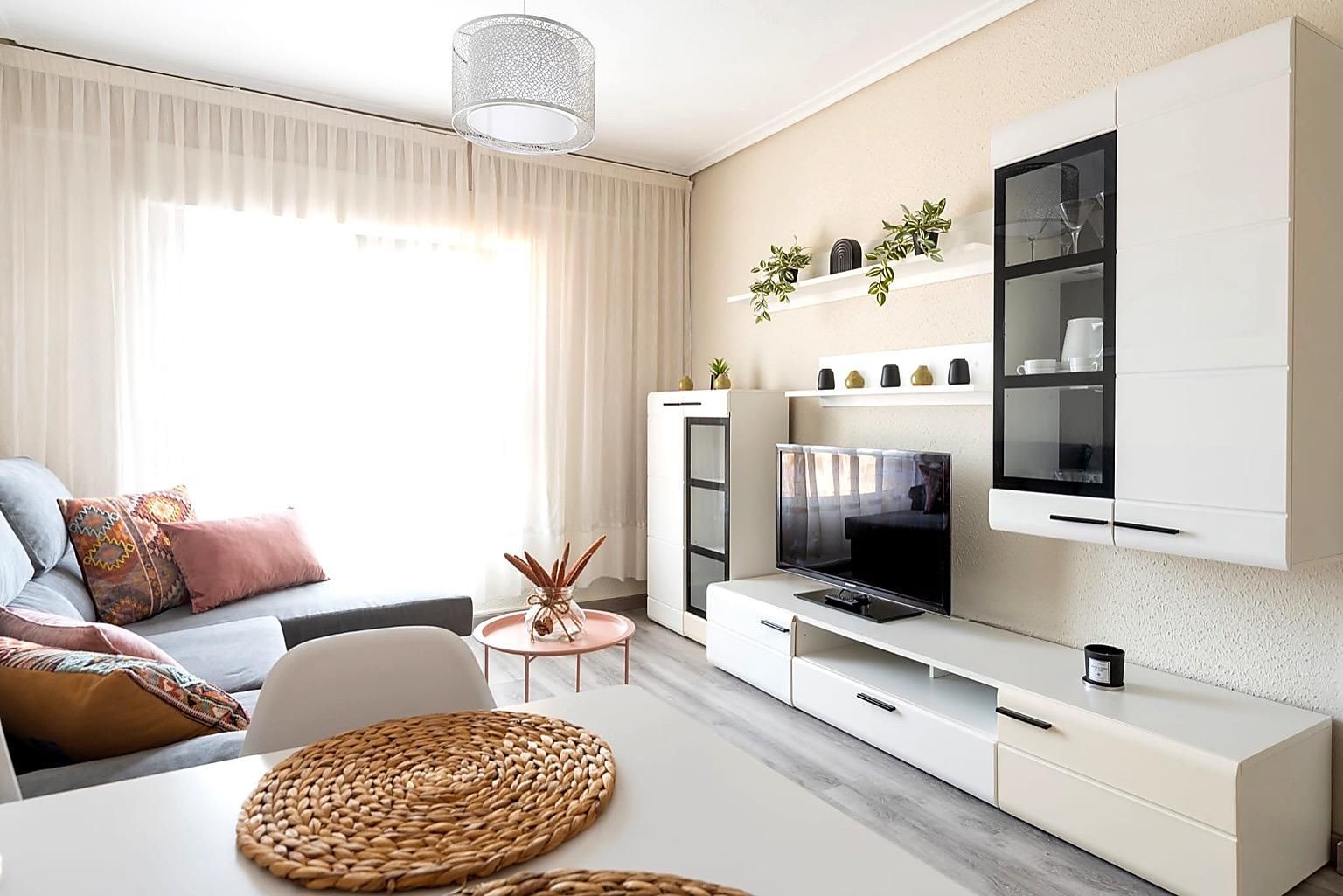 Sala de estar de Piso en venta en Santander con Calefacción y Amueblado