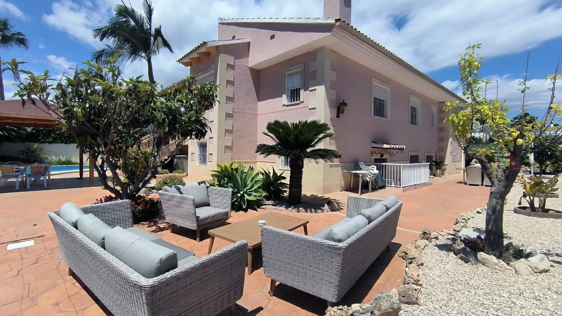 Houses for sale in Pueblo - Urbanizaciones