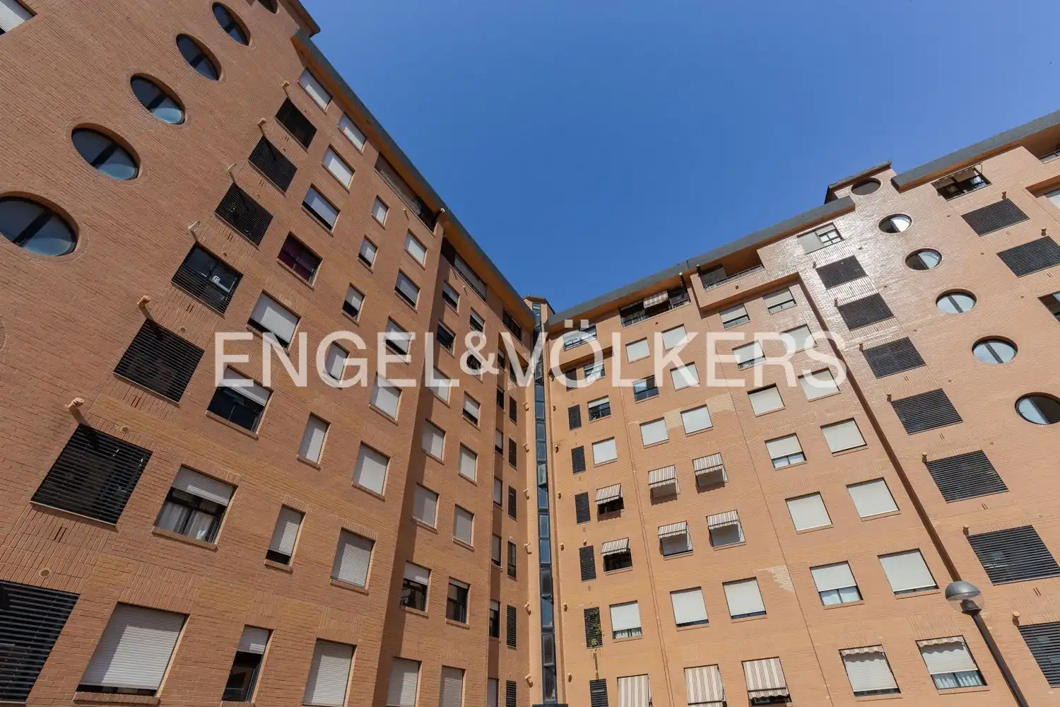 Außenansicht von Dachboden zur Miete in Valencia mit Klimaanlage, Heizung und Terrasse