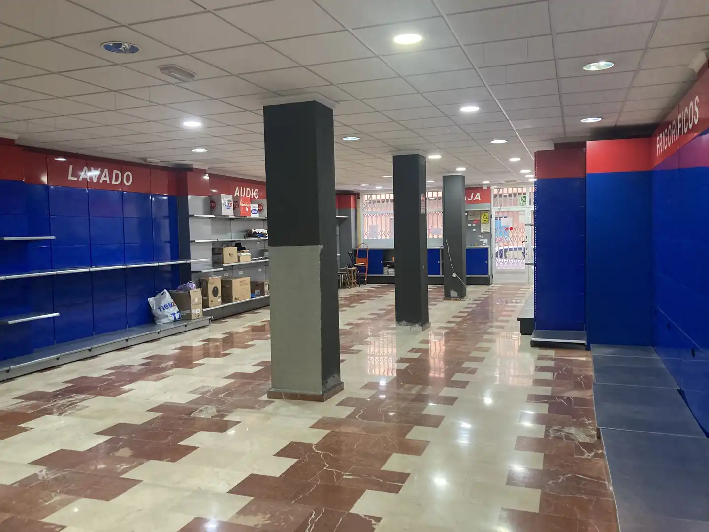 Local comercial en venda a Carrer el Salvador 21, imagen 5