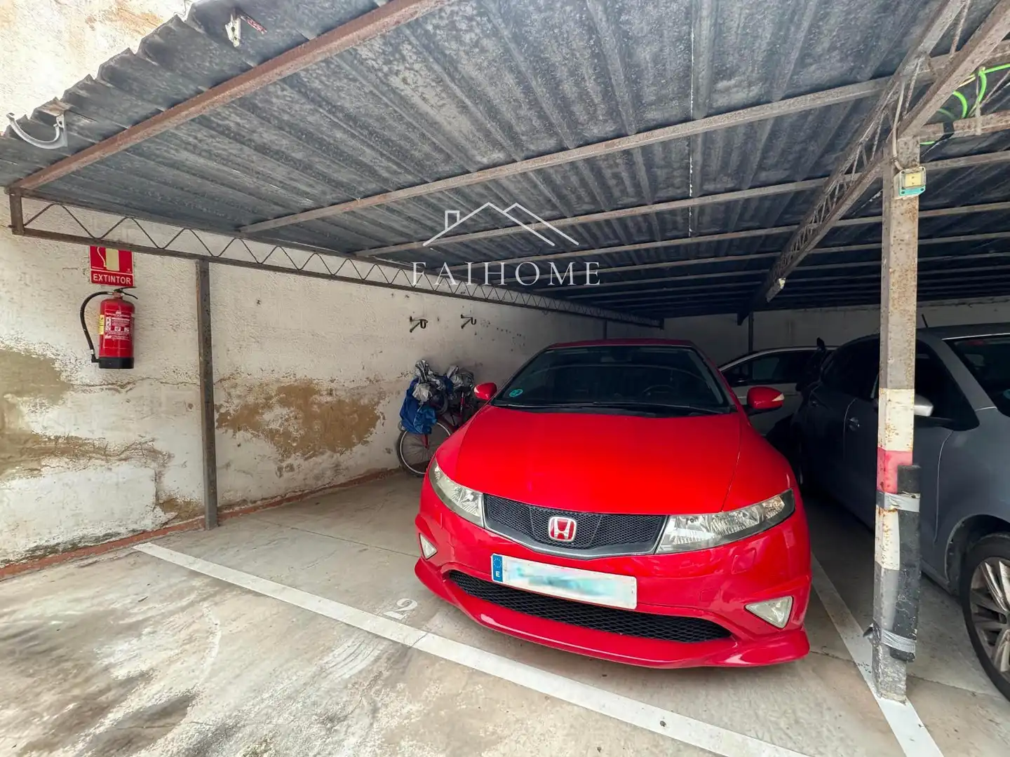 Aparcament de Garatge en venda en Badalona