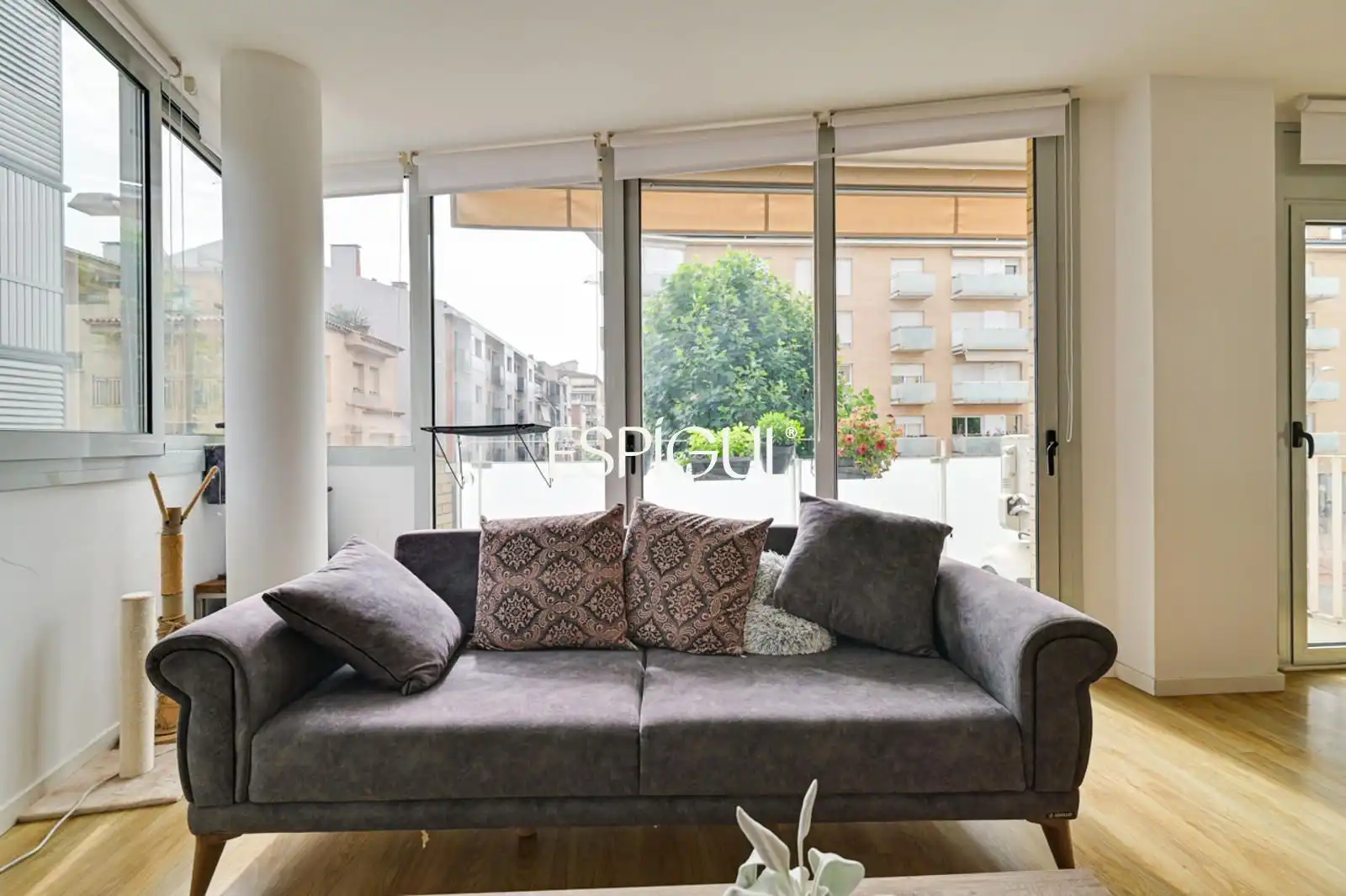 Sala de estar de Piso en venta en Girona con Aire acondicionado, Parquet y Trastero