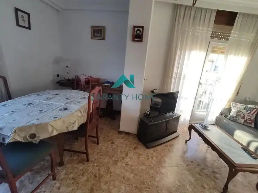 Living room of Flat for rent in Salamanca  with Heating, Furnished and Balcony