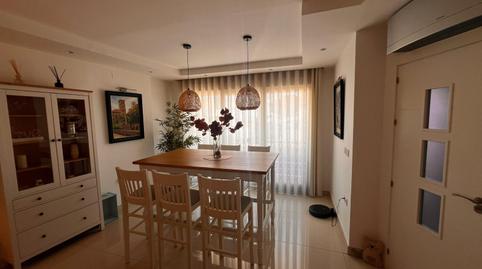 Foto 2 von Einfamilien-Reihenhaus zur Miete in Calle Tarramonta, 54, Casco Histórico, Churriana de la Vega