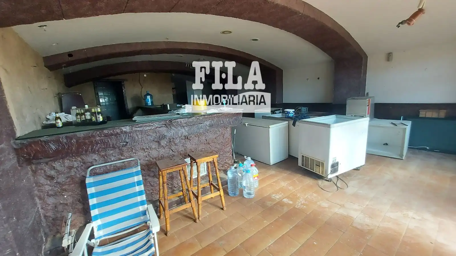 Geschaftsraum zum Verkauf in Calafell mit Klimaanlage und Terrasse