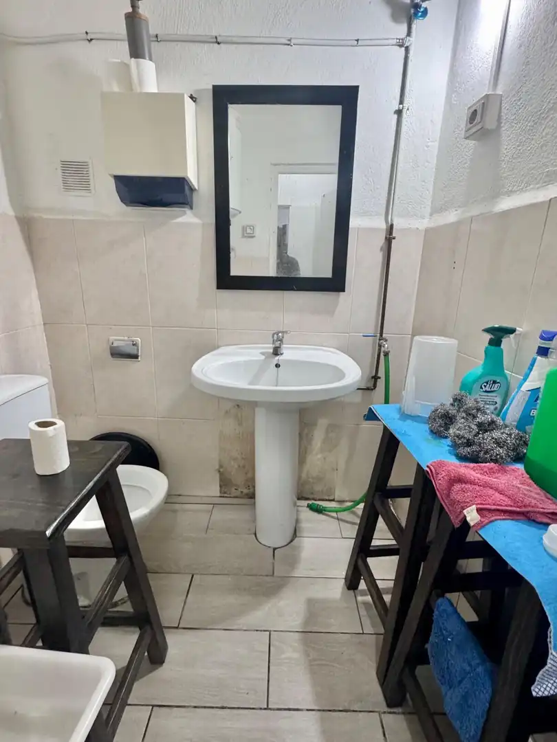 Badezimmer von Geschaftsraum zur Miete in Vegas del Genil mit Möbliert
