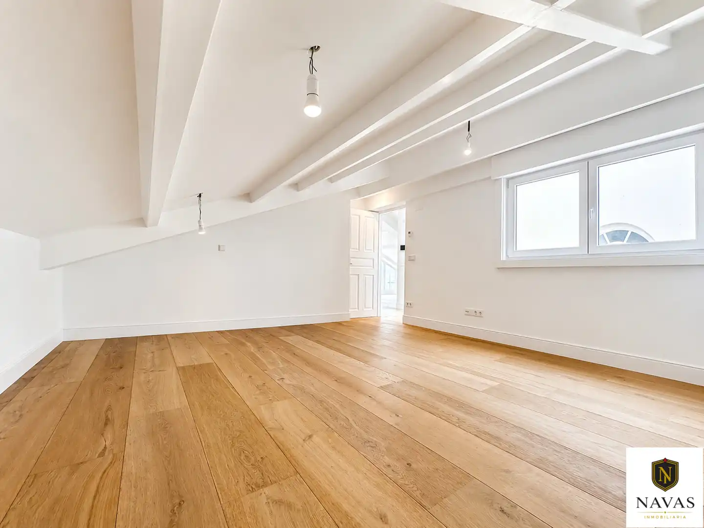 Attic for sale in Vigo   with Air Conditioner, Heating and Parquet flooring