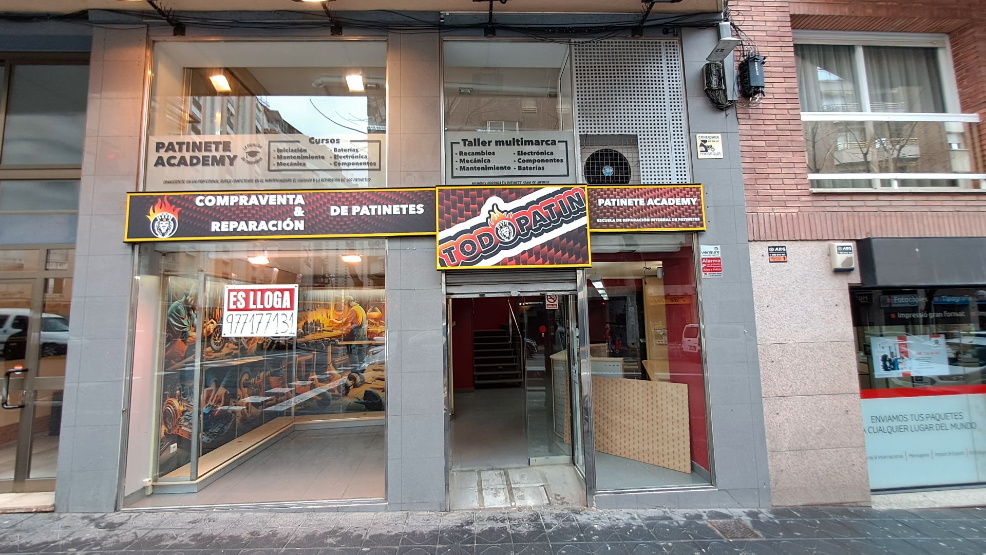 Local de alquiler en Carrer de Pere Martell, Nou Eixample Sud