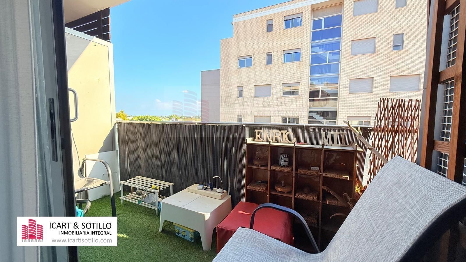 Terrassa de Pis en venda en Amposta amb Aire condicionat, Terrassa i Traster