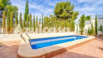 Vista exterior de Casa o xalet en venda en El Campello amb Aire condicionat, Terrassa i Piscina