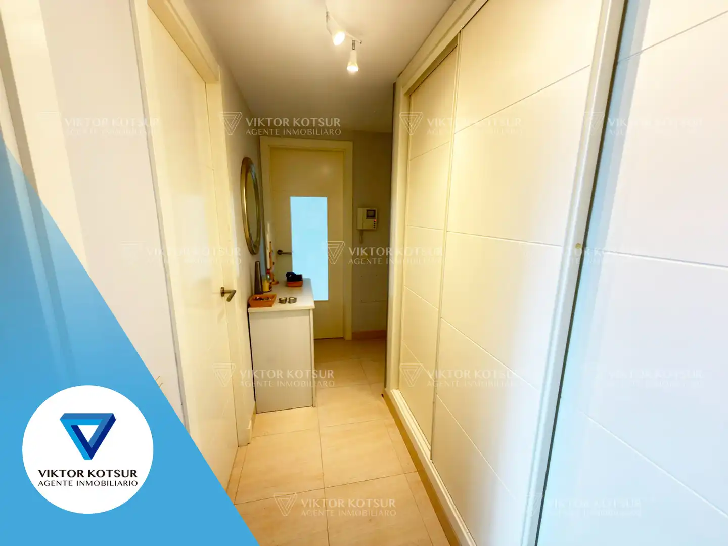 Flat for sale in Roquetas de Mar  with Air Conditioner, Terrace and Furnished