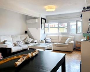 Living room of Duplex for sale in  Madrid Capital  with Air Conditioner, Heating and Parquet flooring